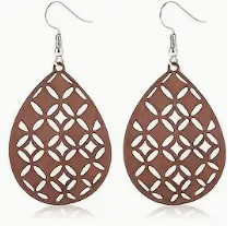 Load image into Gallery viewer, Hollow Dangle Earrings Retro Elegant Simple Style Wooden Jewelry